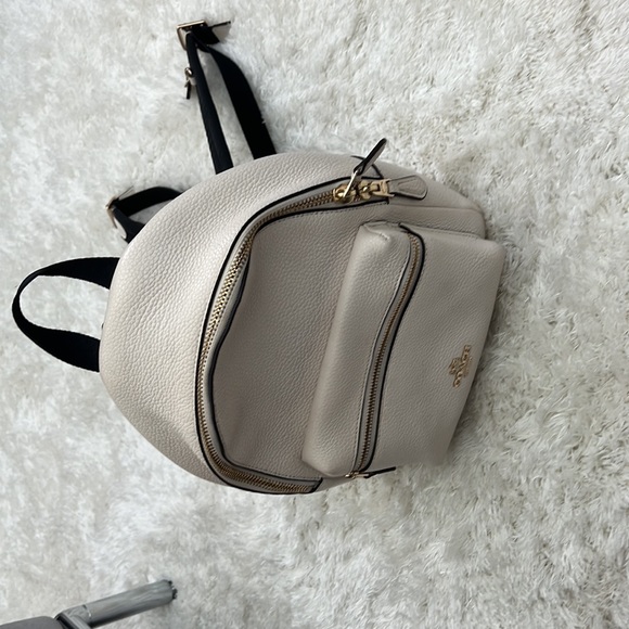 White mini coach backpack - Picture 8 of 15